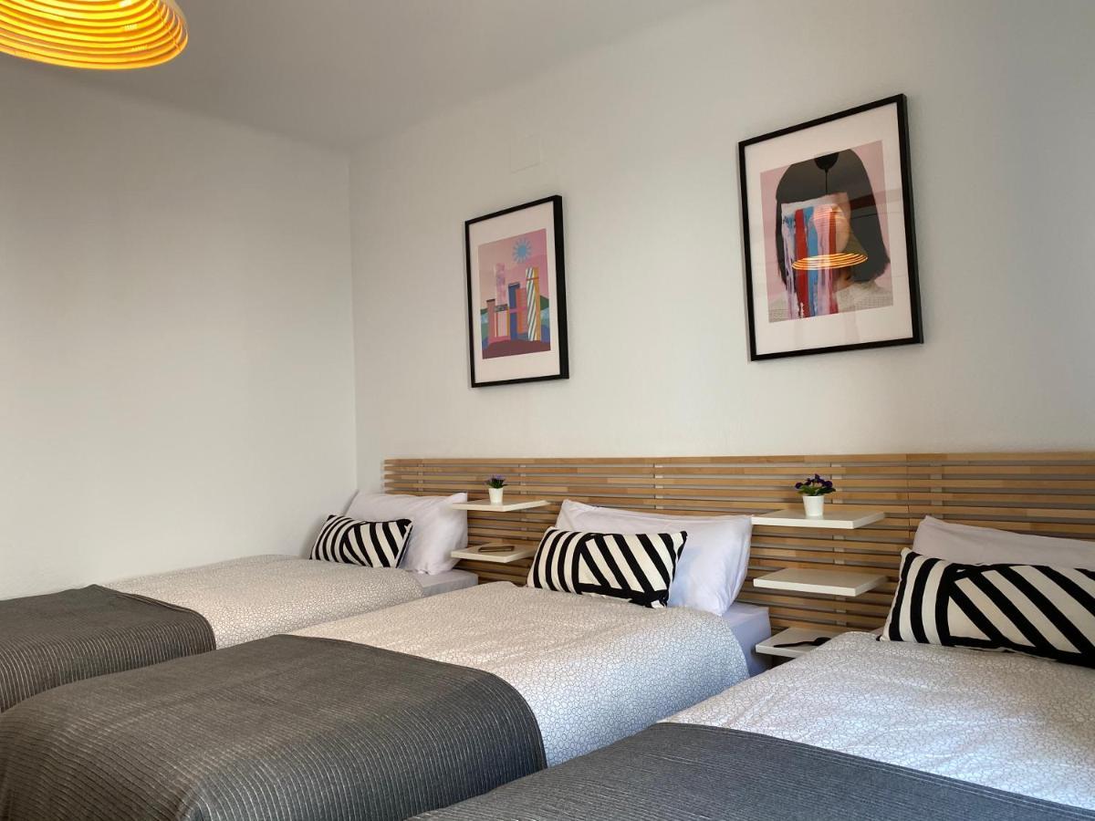 Apartments Sant Lluis Center, 2 Min Walk From The Sea Lloret de Mar Exterior foto